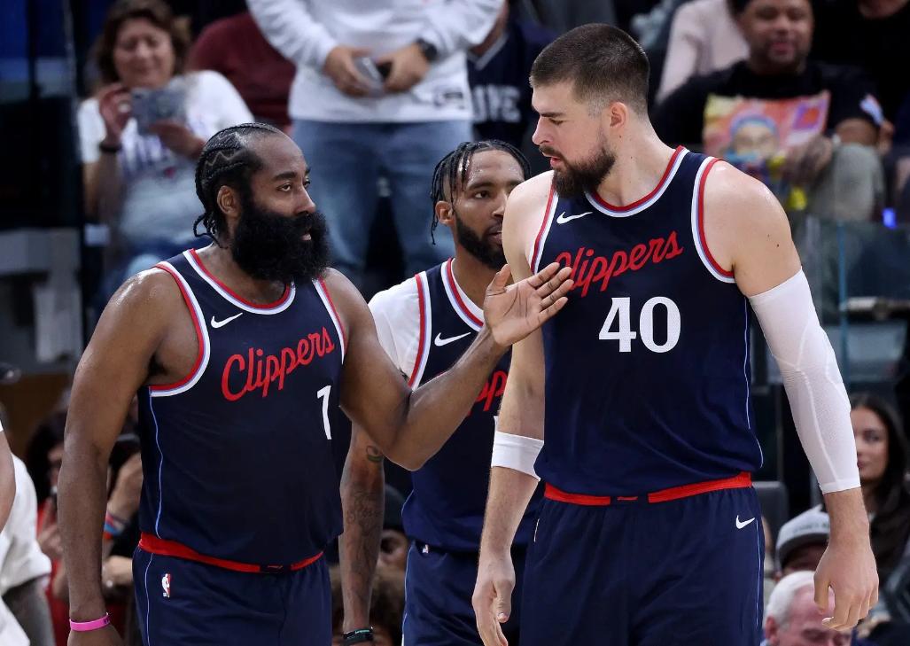 离谱！尤文图斯赛前外线爆发休斯敦火箭战术微调备战CBA季后赛，赛后克里夫兰骑士调整名单以备欧冠(中国男蓝与尤文图斯战果)雷速体育赛事